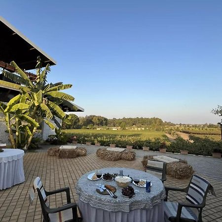 Saffronstays Onellaa, Nashik - Infinity Pool Villa Surrounded By A Vineyard Exterior foto