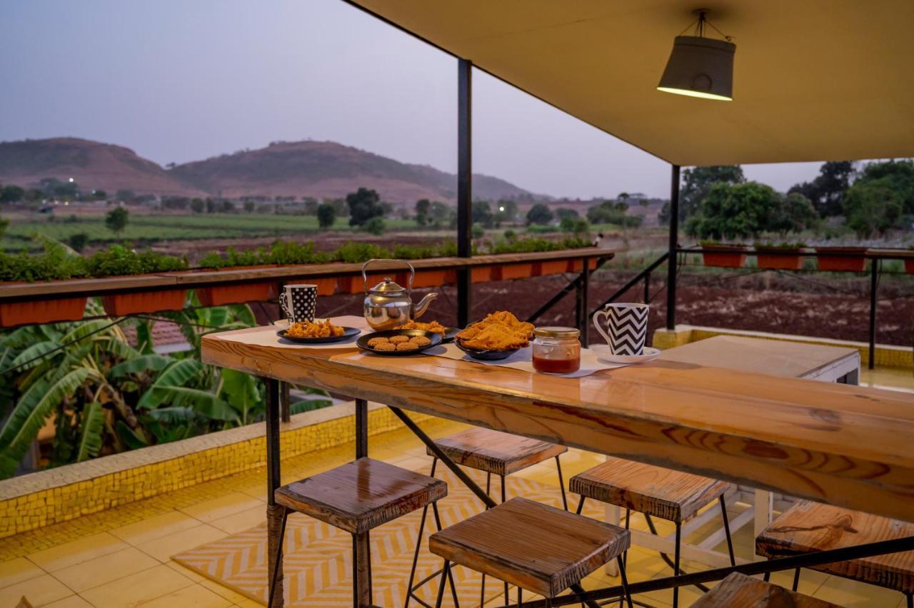 Saffronstays Onellaa, Nashik - Infinity Pool Villa Surrounded By A Vineyard Exterior foto